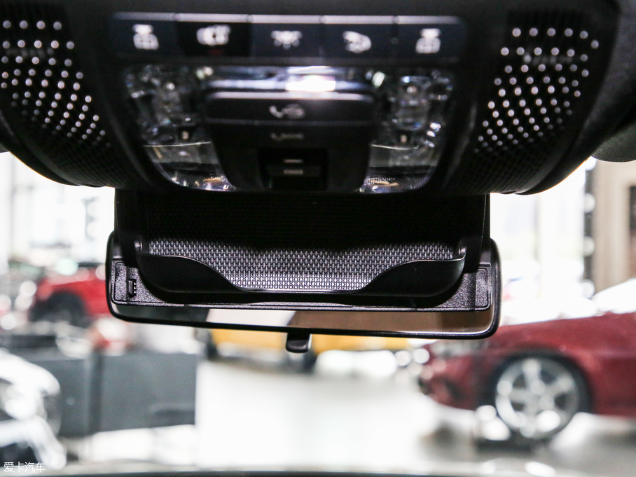 2019YA A 200 L \I܇