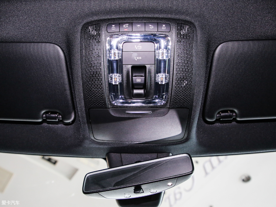 2019YA A 200 L \I܇