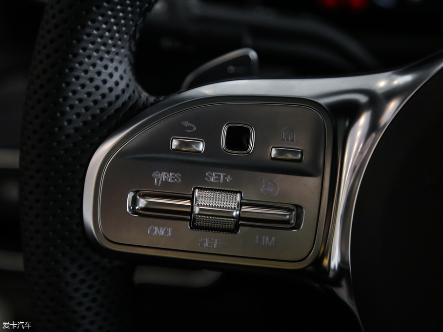 2019YA A 200 L \I܇