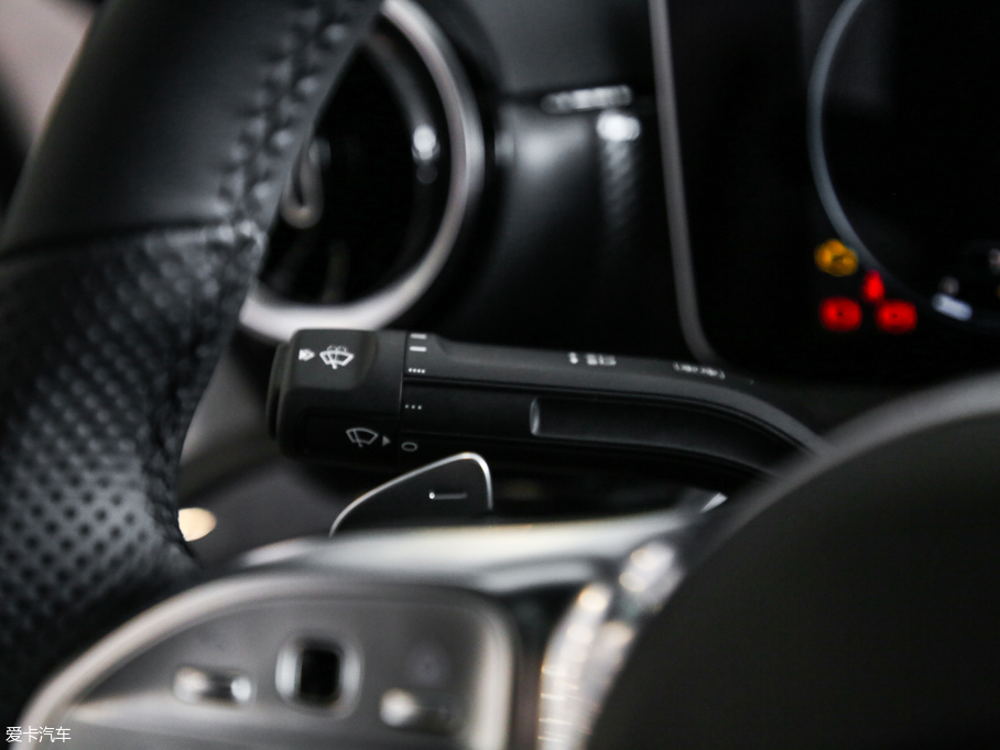 2019YA A 200 L \I܇