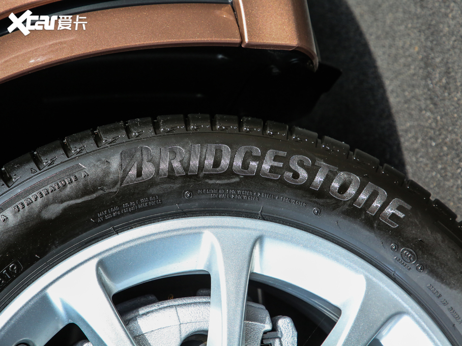 2019YA A 200 L \I܇