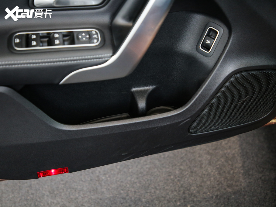 2019YA A 200 L \I܇