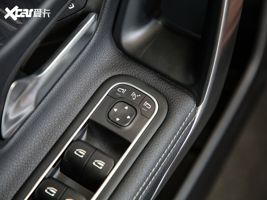 2019YA A 200 L \I܇