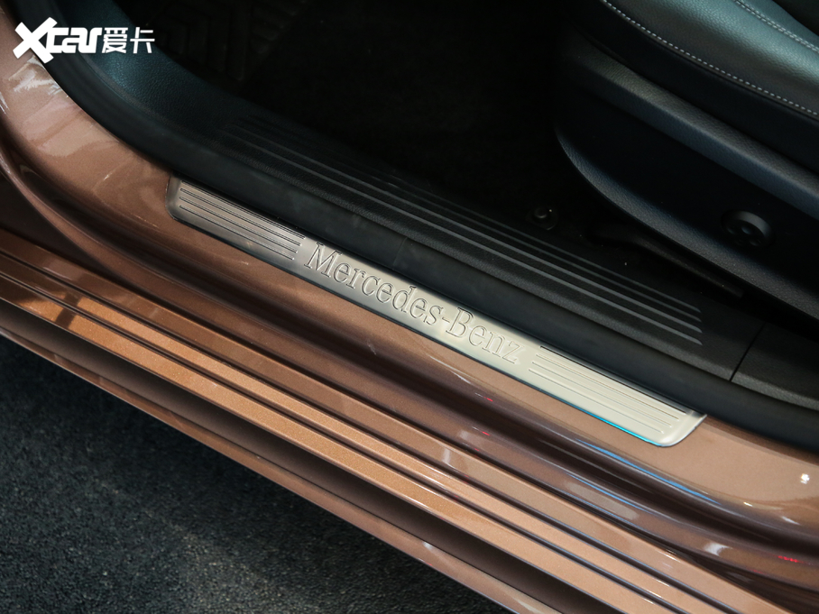 2019YA A 200 L \I܇