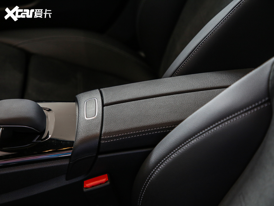 2019YA A 200 L \I܇