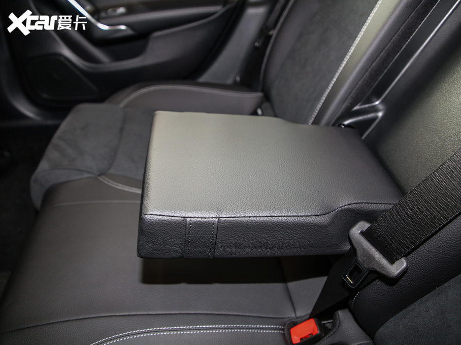 2019YA A 200 L \I܇