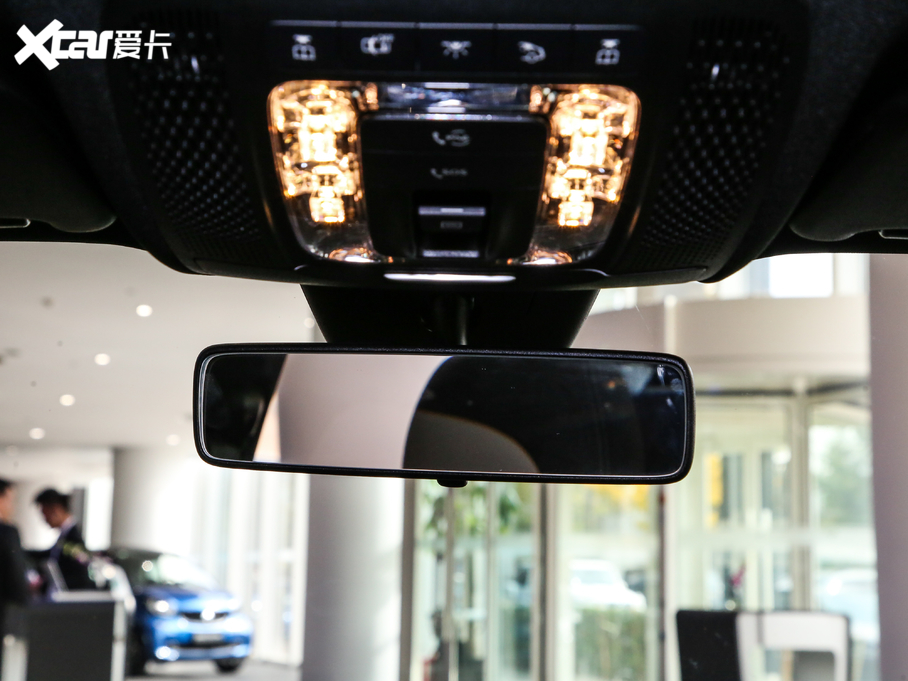 2019YA A 200 L \I܇