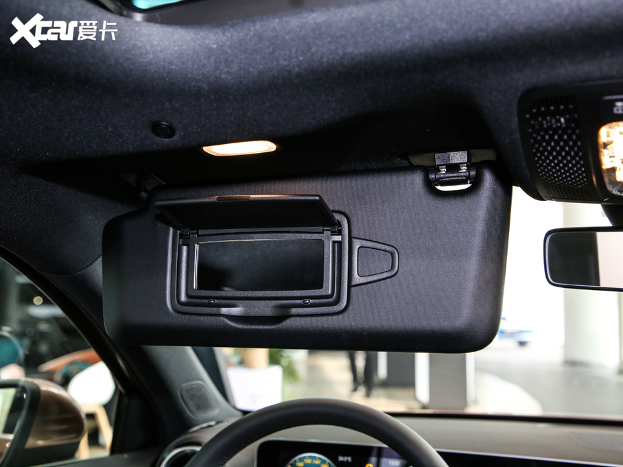 2019YA A 200 L \I܇