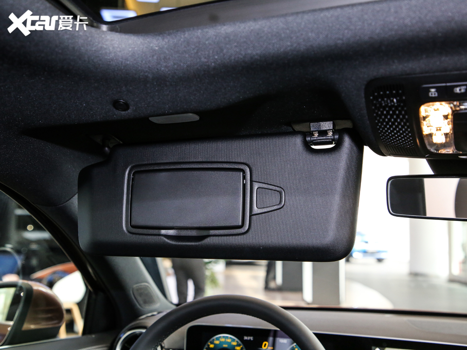 2019YA A 200 L \I܇