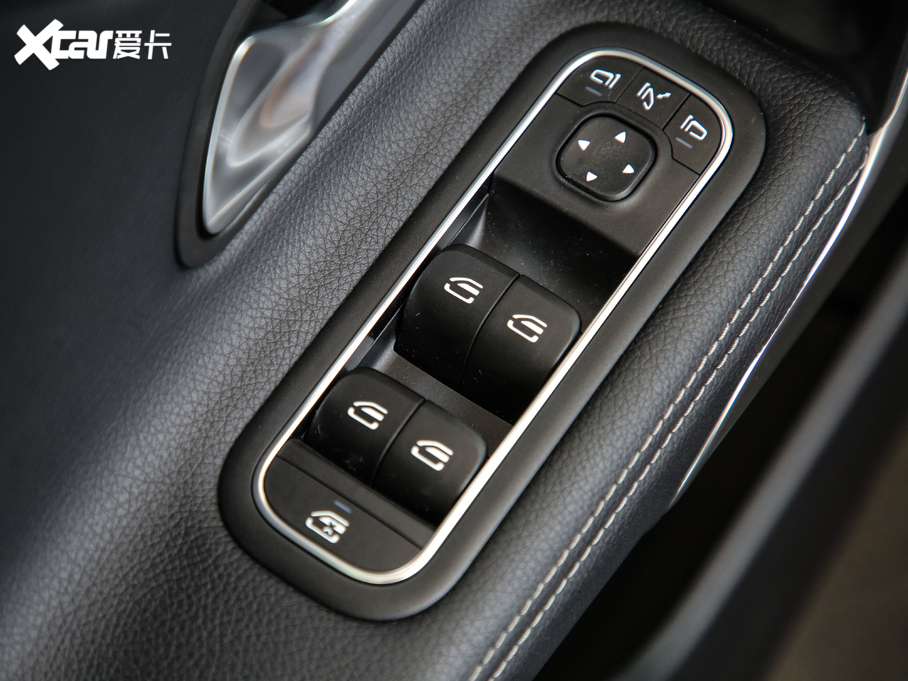 2019YA A 200 L \I܇