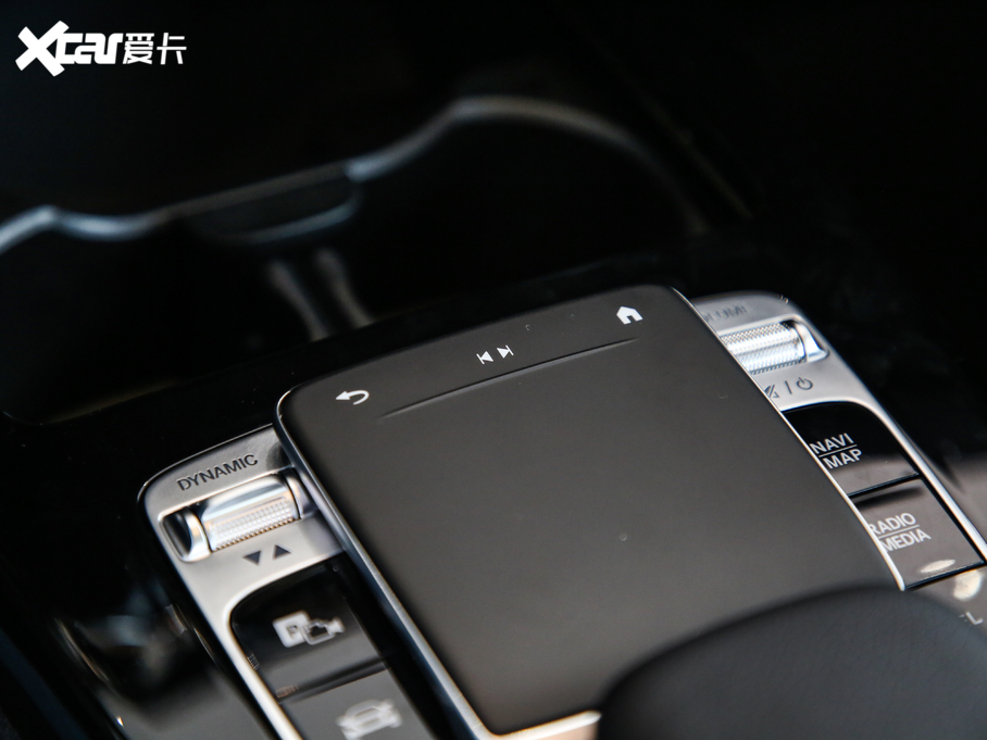 2019YA A 200 L \I܇