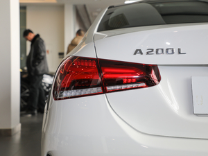 2019A 200 L \I܇؄e ^