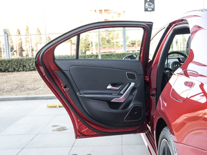 2019A 200 L \I܇ ܇T