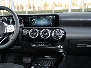 2019A 200 L \I܇ п_