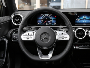 2019A(y) 180 L \(yn)(dng)I܇ P