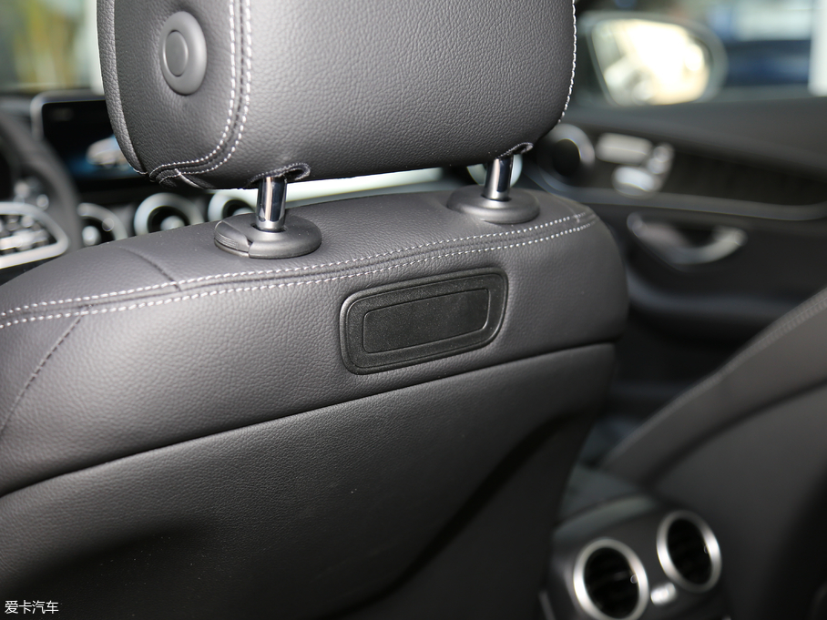 2019YC C 260 L \Ӱ