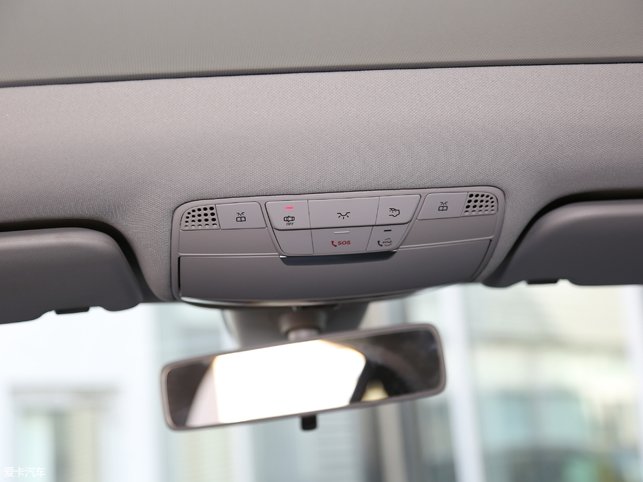 2019YC C 260 L \Ӱ