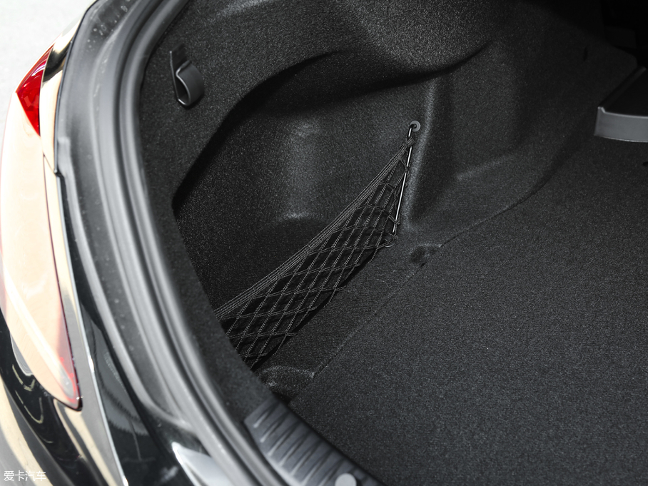 2019YC C 260 L \Ӱ