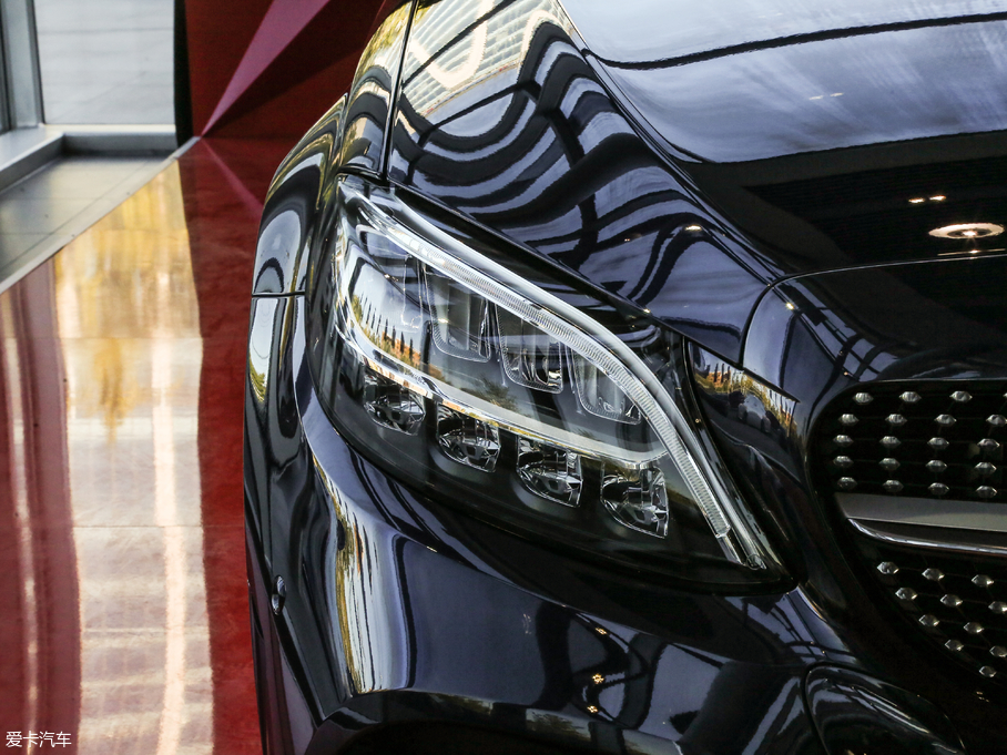 2019YC(j) C 260 L 4MATIC