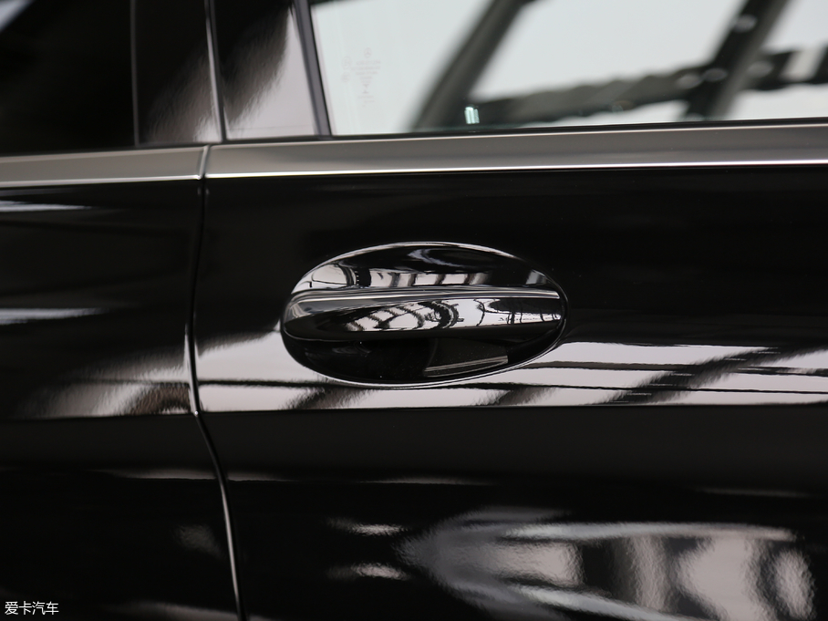 2019��YC�� C 180 L �r����