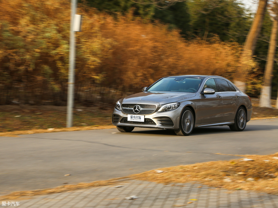 2019YC C 260 L \Ӱ