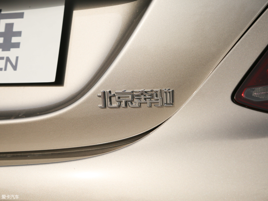 2019YC C 260 L \Ӱ