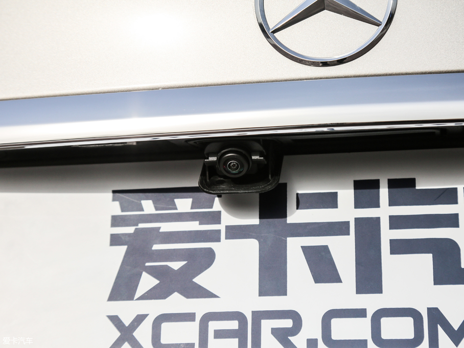 2019YC C 260 L \Ӱ