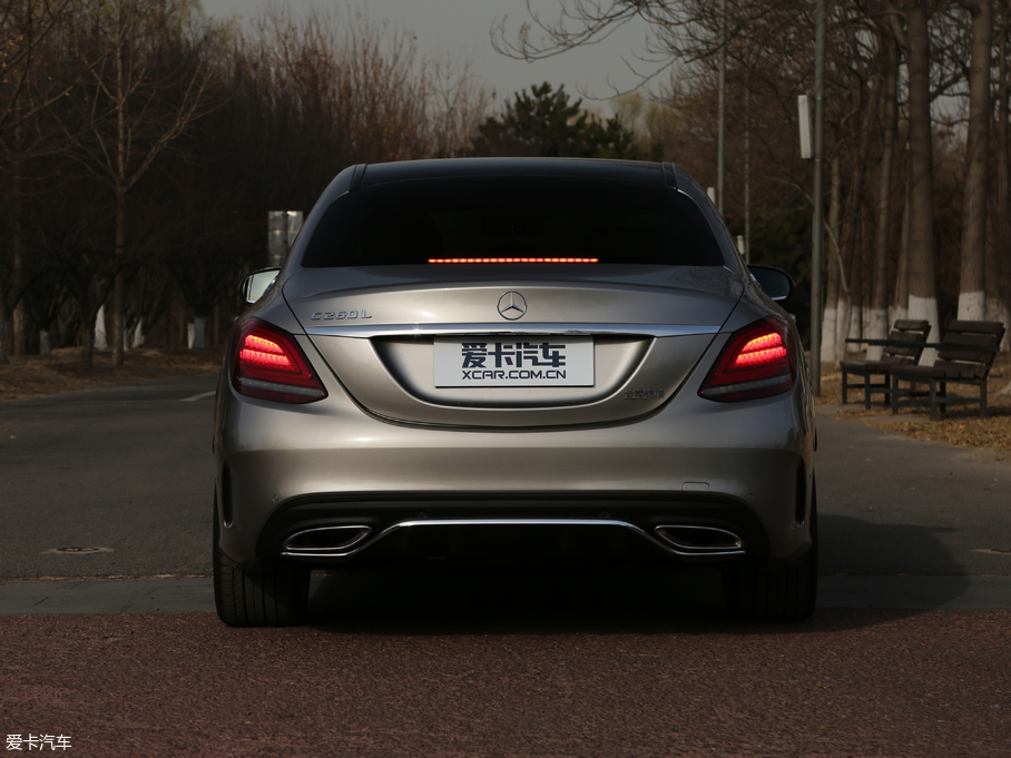 2019YC C 260 L \Ӱ