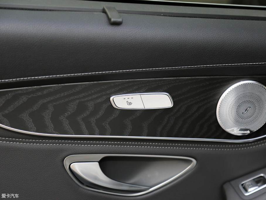 2019YC C 260 L \Ӱ