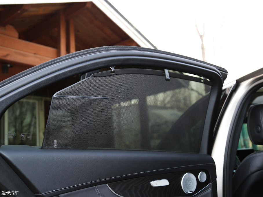 2019YC C 260 L \Ӱ