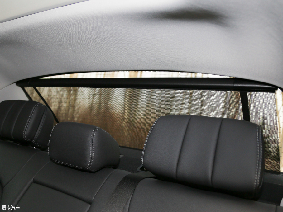 2019YC C 260 L \Ӱ