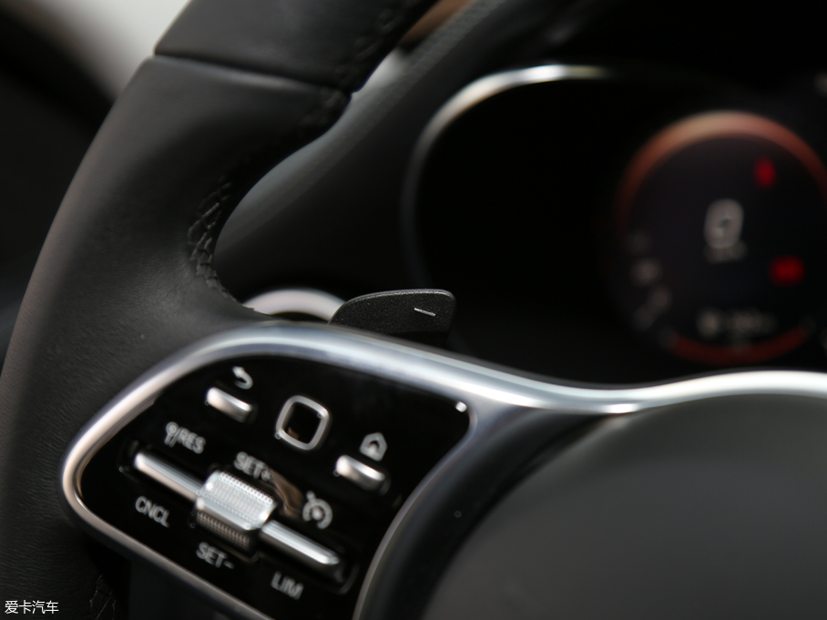 2019YC C 260 L \Ӱ