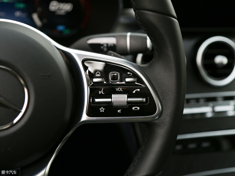 2019YC C 260 L \Ӱ