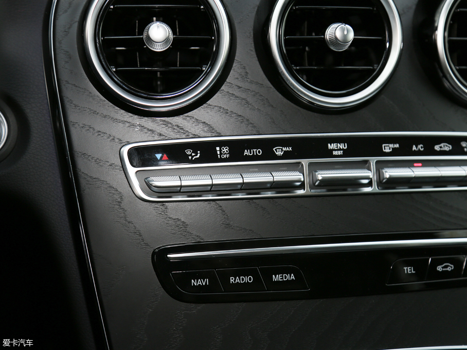 2019YC C 260 L \Ӱ