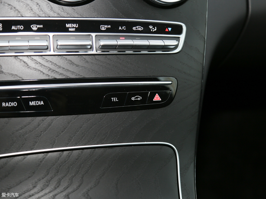 2019YC C 260 L \Ӱ