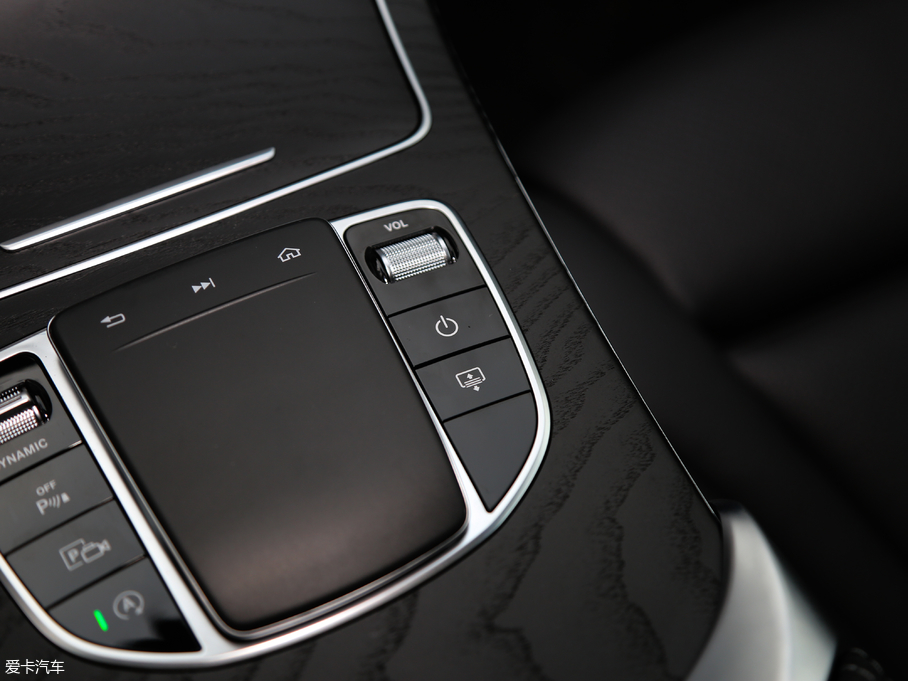 2019YC C 260 L \Ӱ