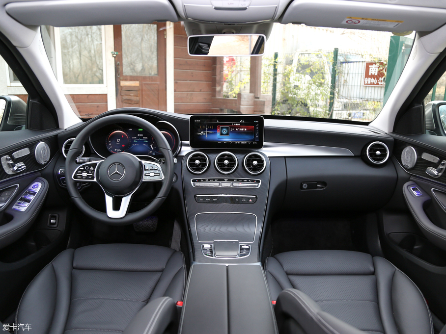 2019YC C 260 L \Ӱ