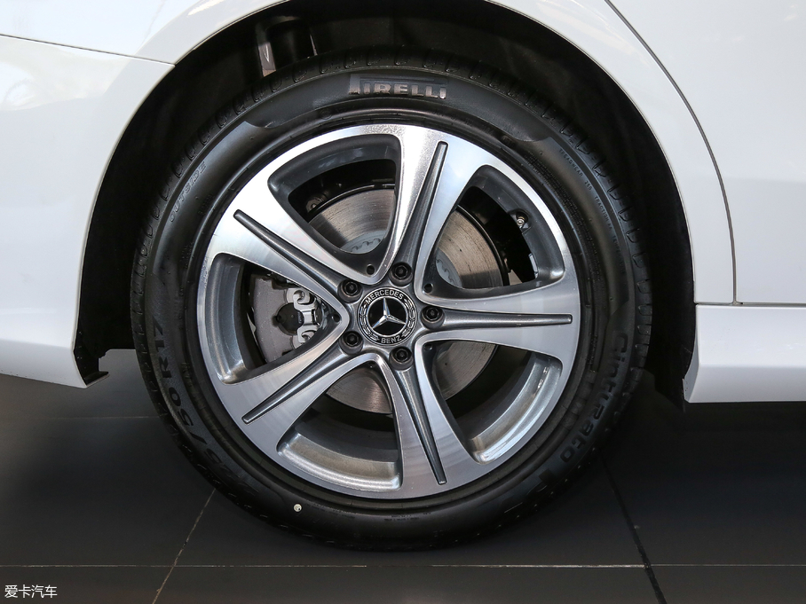 2019YC Ŀ C 260 L \Ӱ