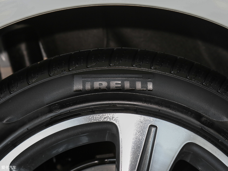 2019YC Ŀ C 260 L \Ӱ