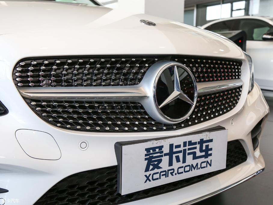 2019YC Ŀ C 260 L \Ӱ