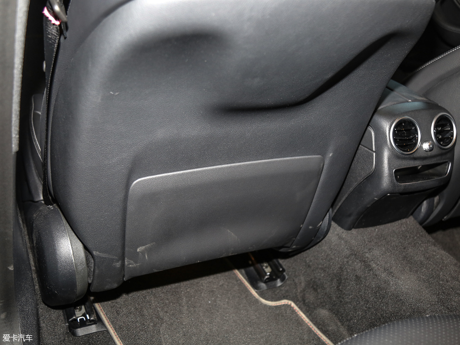 2019YC Ŀ C 260 L \Ӱ