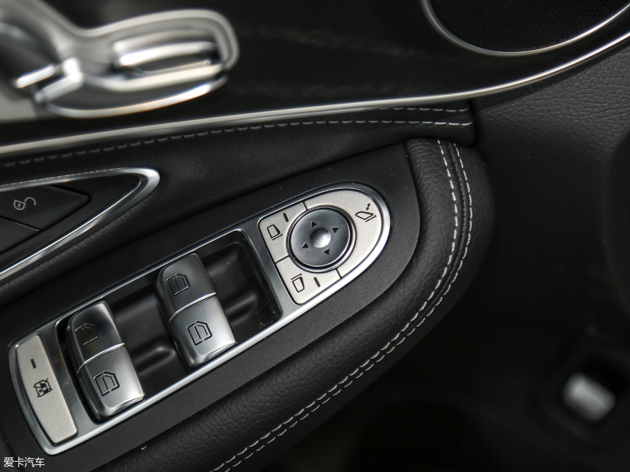 2019YC Ŀ C 260 L \Ӱ