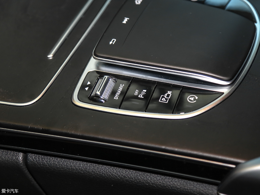 2019YC Ŀ C 260 L \Ӱ