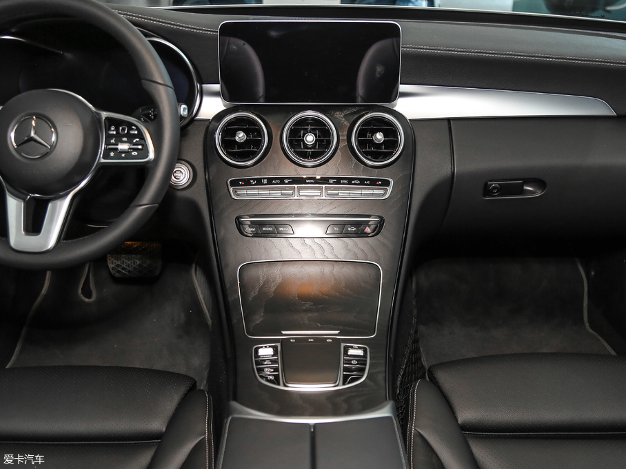 2019YC Ŀ C 260 L \Ӱ