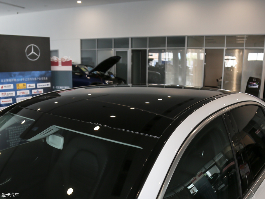 2019YC Ŀ C 260 L