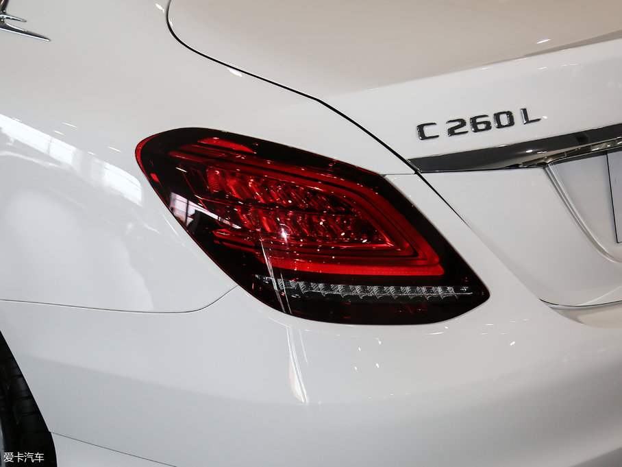 2019YC Ŀ C 260 L