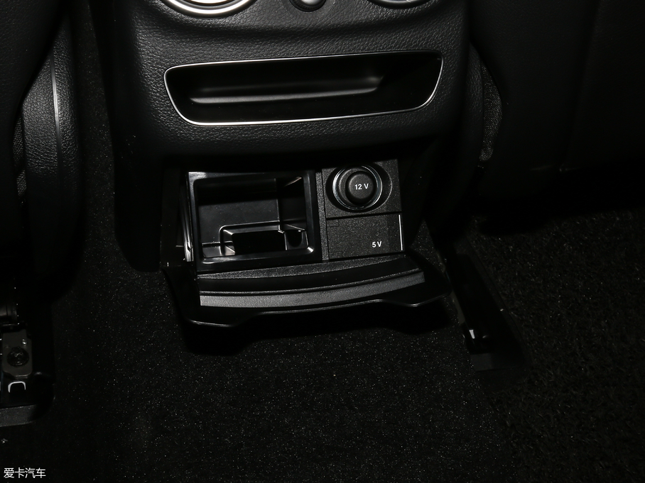 2019YC Ŀ C 260 L