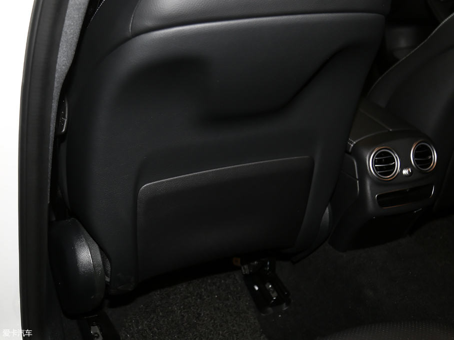 2019YC Ŀ C 260 L