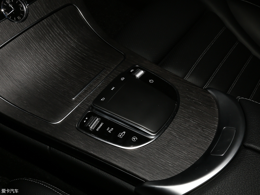 2019YC Ŀ C 260 L