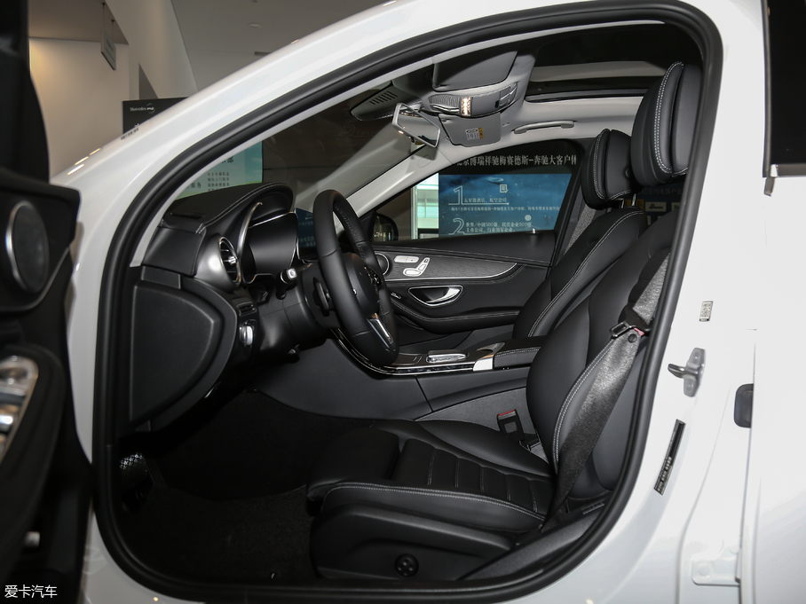 2019YC Ŀ C 260 L